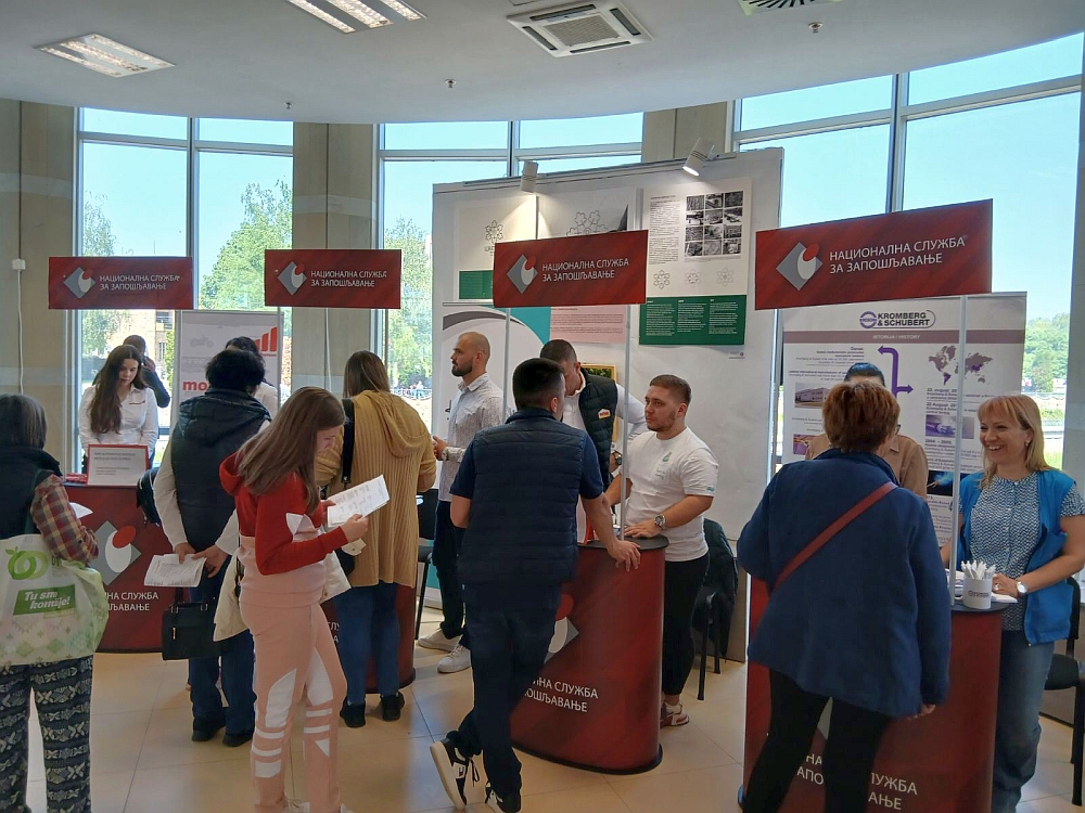 Преко 200 радних места на Сајму запошљавања у Параћину